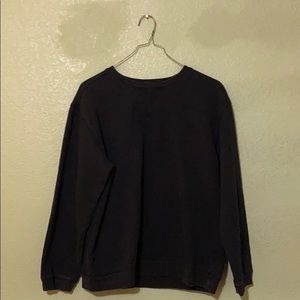 Black sweatshirt